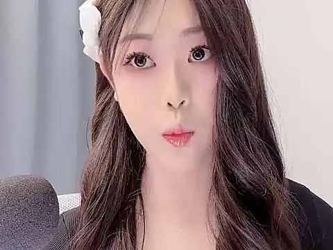 Snapshot of smalldaisy chatting on January 18, 2026, 2:15 am smalldaisy online show from January 18, 2026, 2:15 am