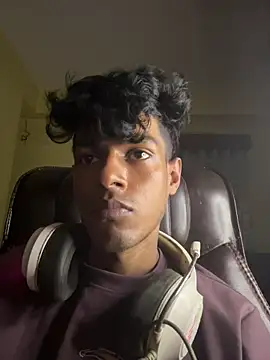 Snapshot of tooexpensive chatting on February 19, 2026, 4:58 pm tooexpensive online show from February 19, 2026, 4:58 pm