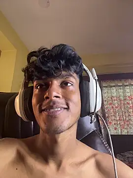 Snapshot of tooexpensive chatting on February 20, 2026, 6:26 am tooexpensive online show from February 20, 2026, 6:26 am