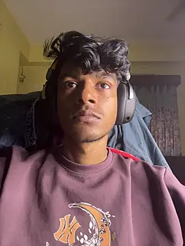 Snapshot of tooexpensive chatting on February 27, 2026, 5:24 pm tooexpensive online show from February 27, 2026, 5:24 pm