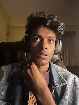 Snapshot of tooexpensive chatting on February 28, 2026, 3:35 pm tooexpensive online show from February 28, 2026, 3:35 pm