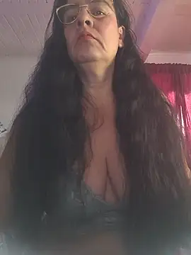 KiaraFoster online show from June 3, 2026, 12:08 pm
