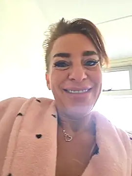 LaLynn online show from March 27, 2026, 11:21 am