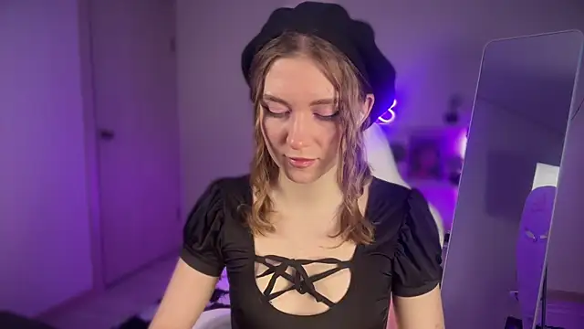 KellySunn online show from March 29, 2026, 8:14 am