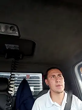 Snapshot of GriptFold chatting on December 19, 2025, 5:20 pm GriptFold online show from December 19, 2025, 5:20 pm