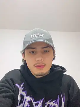 Tyron 1228 online show from December 20, 2025, 6:42 am