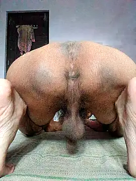 Snapshot of juicy--cock chatting on July 17, 2026, 1:45 am juicy--cock online show from July 17, 2026, 1:45 am
