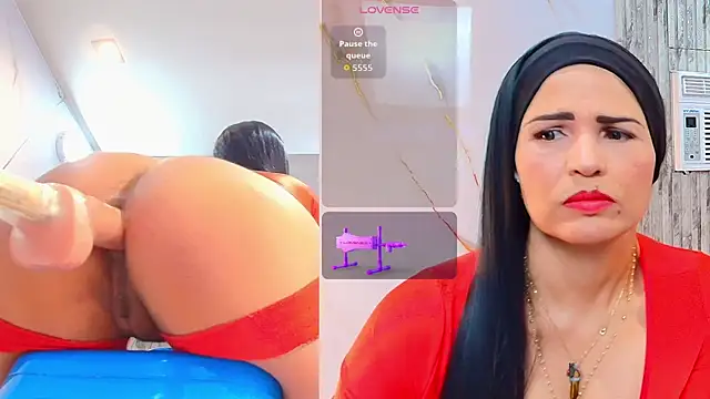 Snapshot of Isis_car0lina chatting on June 6, 2026, 9:25 am Isis car0lina online show from June 6, 2026, 9:25 am
