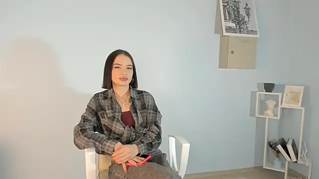 Snapshot of BrittnyRodney chatting on December 21, 2025, 7:37 am BrittnyRodney online show from December 21, 2025, 7:37 am