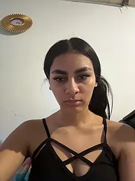 ManuelaEvans  online show from February 6, 2026, 8:01 pm