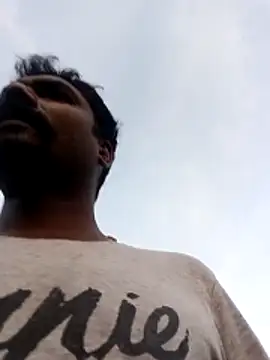 Tamilpaiyan07 online show from May 26, 2026, 12:39 am