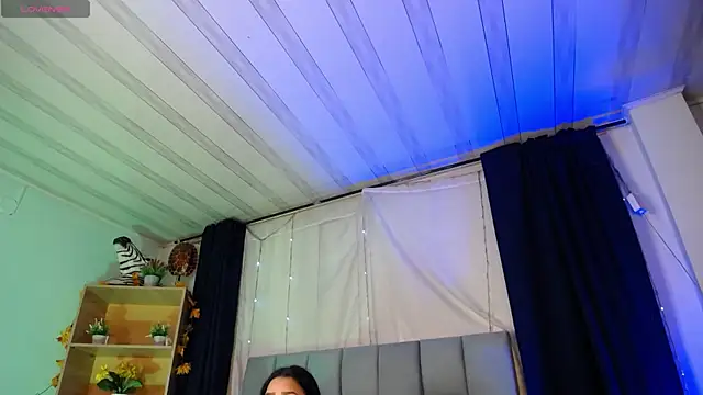 Emilyy05  online show from December 23, 2025, 3:15 am