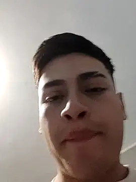 etmonstiv online show from December 19, 2025, 10:39 pm