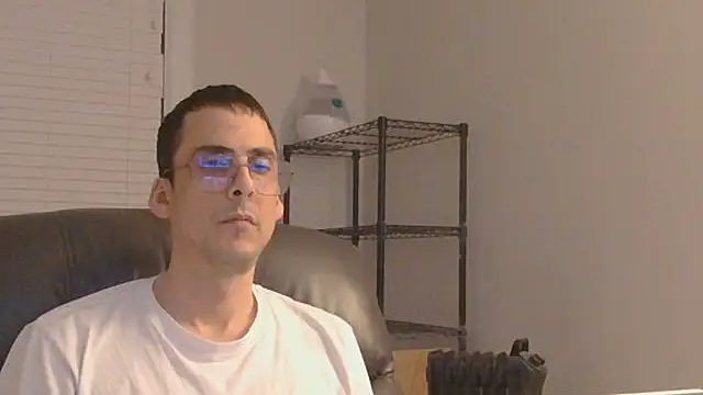 SissyJosh online show from May 27, 2026, 1:35 am