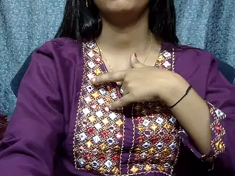 Snapshot of cute_Dirty_Diva chatting on May 7, 2026, 4:12 pm cute Dirty Diva online show from May 7, 2026, 4:12 pm