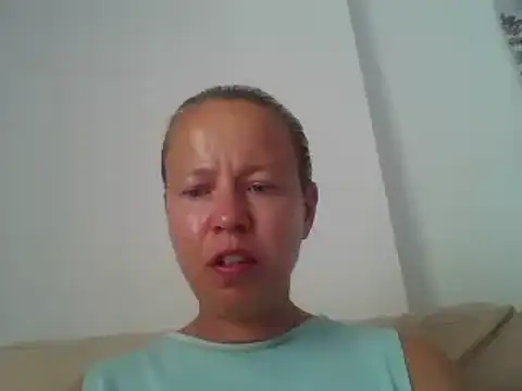 Snapshot of jennyblondeuk chatting on May 31, 2026, 3:19 pm jennyblondeuk online show from May 31, 2026, 3:19 pm