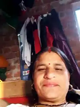 Snapshot of CUTE_Ishpa chatting on January 14, 2026, 11:05 am CUTE Ishpa online show from January 14, 2026, 11:05 am