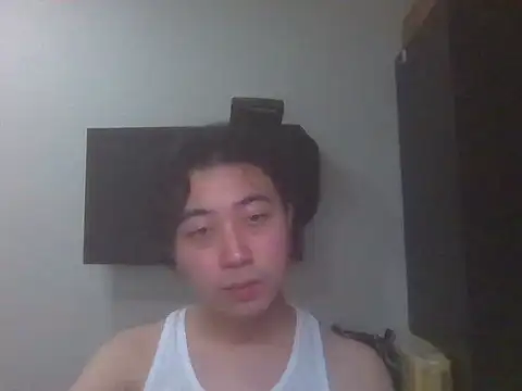 AJIJI1010 online show from March 29, 2026, 5:24 pm