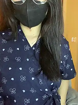 Sofiababy22 online show from April 15, 2026, 3:52 pm