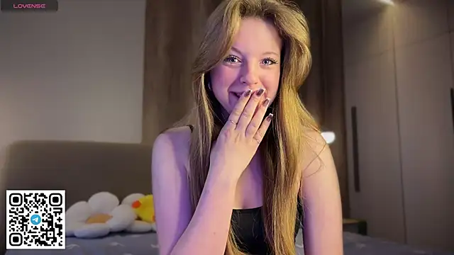 Snapshot of steffi_meoww chatting on June 8, 2026, 12:14 am steffi meoww online show from June 8, 2026, 12:14 am