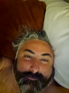 Snapshot of MacGuyver20 chatting on December 21, 2025, 7:15 am MacGuyver20 online show from December 21, 2025, 7:15 am