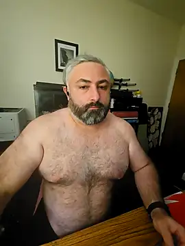 MacGuyver20 online show from February 12, 2026, 4:40 am