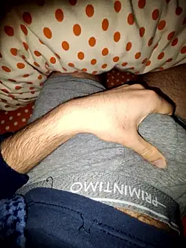 Snapshot of marcos_gmz chatting on February 17, 2026, 8:22 am marcos gmz online show from February 17, 2026, 8:22 am