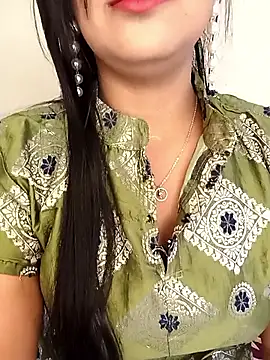 Snapshot of Deshi_bhabhi143 chatting on May 7, 2026, 5:57 am Deshi bhabhi143 online show from May 7, 2026, 5:57 am