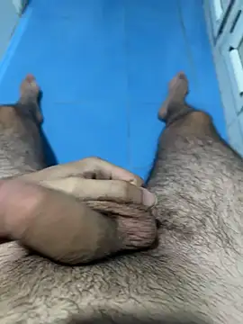 Grossebite2905 online show from July 29, 2026, 1:04 am