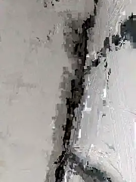 -Lovely-y online show from April 14, 2026, 10:54 am