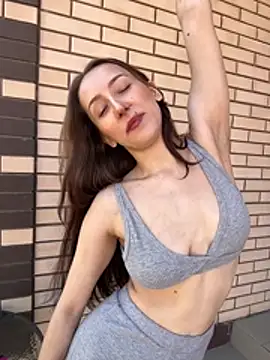 Snapshot of LuxBrunette_ chatting on June 28, 2026, 6:08 am LuxBrunette online show from June 28, 2026, 6:08 am
