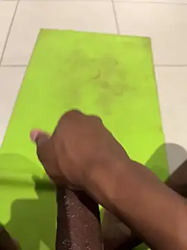 Daddy3rdlegx online show from April 3, 2026, 9:46 pm