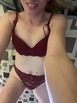 SexyMamiVee online show from March 6, 2026, 6:37 pm