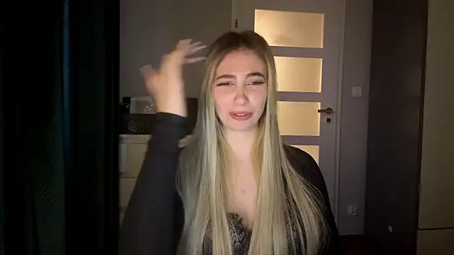 TeenLily online show from April 2, 2026, 5:43 pm