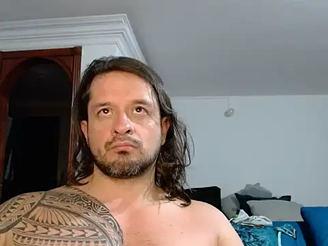 gonzzohunterr online show from May 2, 2026, 5:34 am