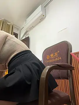 Molly-xiao online show from February 26, 2026, 7:51 am