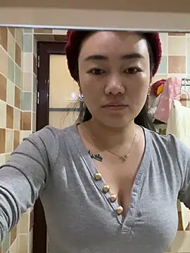 Snapshot of Molly-xiao chatting on March 11, 2026, 11:55 pm Molly-xiao online show from March 11, 2026, 11:55 pm