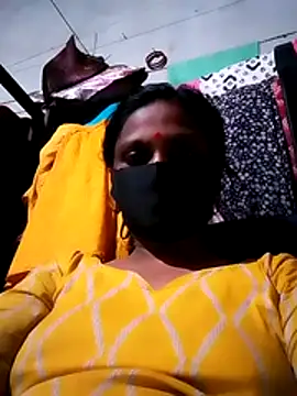 Snapshot of Hot_Sweety02 chatting on July 15, 2026, 1:00 am Hot Sweety02 online show from July 15, 2026, 1:00 am