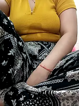 ShamaParvin online show from February 3, 2026, 5:07 pm