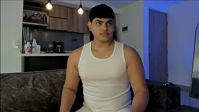 Snapshot of Nicole_and_thiago1 chatting on January 8, 2026, 1:46 pm Nicole and thiago1 online show from January 8, 2026, 1:46 pm