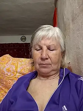 KlaudiaDarling online show from March 16, 2026, 5:06 pm