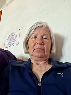 KlaudiaDarling online show from May 7, 2026, 7:03 am