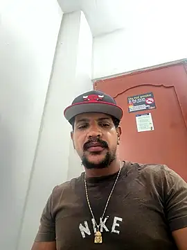 Snapshot of bigdick211292 chatting on January 15, 2026, 1:16 pm bigdick211292 online show from January 15, 2026, 1:16 pm