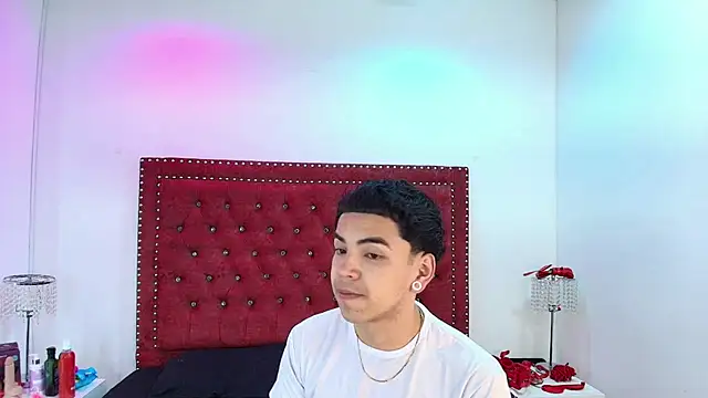 Jaden and sofia online show from July 29, 2026, 3:15 am