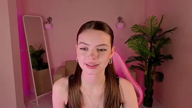 Snapshot of Ellya_me chatting on January 7, 2026, 8:39 am Ellya me online show from January 7, 2026, 8:39 am