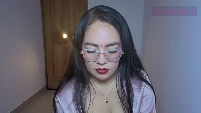 Snapshot of VelourNyx chatting on April 11, 2026, 7:45 am VelourNyx online show from April 11, 2026, 7:45 am