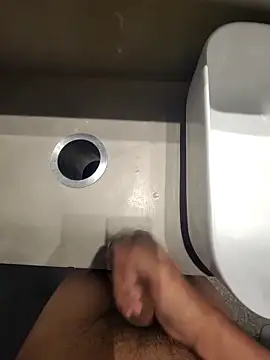 jerryrooh69 online show from February 12, 2026, 11:38 am