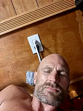 Snapshot of mechanicmark chatting on July 25, 2026, 7:28 am mechanicmark online show from July 25, 2026, 7:28 am