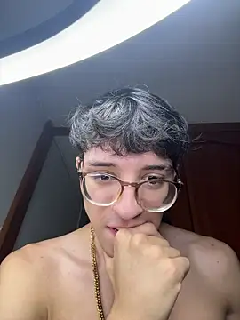 ArthurDavies  online show from February 2, 2026, 5:17 am