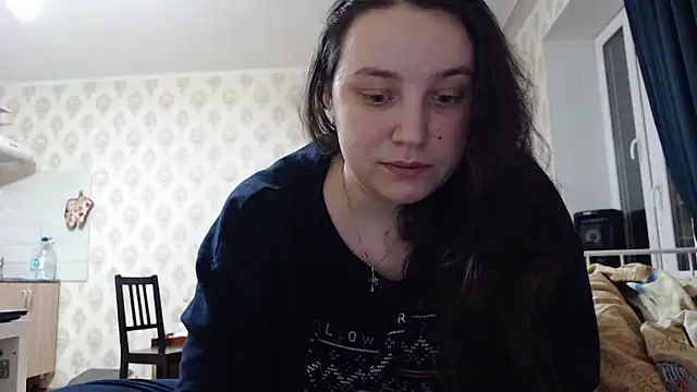 AmazingAllice online show from February 11, 2026, 3:39 pm